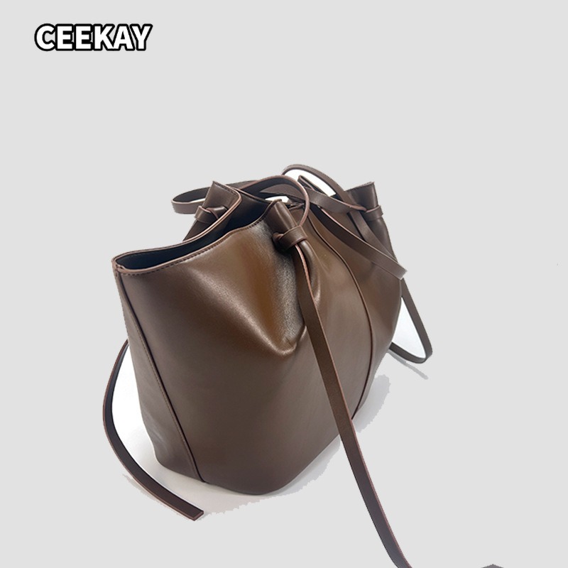 Moda Büyük Kapasiteli Trapez K - Luxury High Quality Bags incelemesi ve fiyatı